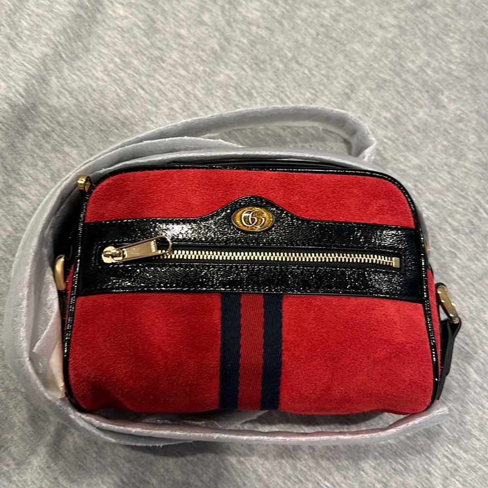 - Gucci Red Velvet Ophidia Shoulder Bag Crossbody
